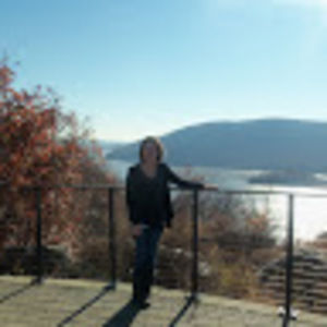 Meet your Posher, Nydia